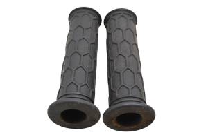 07 Arctic Cat 250 2x4 Handlebar Grips