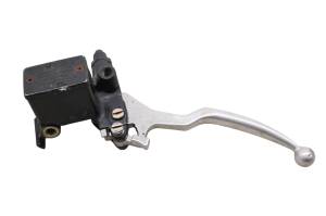 04 Can-Am Outlander 330 4x4 Front Brake Master Cylinder & Lever Bombardier