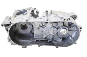 Arctic Cat - 07 Arctic Cat 250 2x4 Crankcase Center Crank Case - Image 3