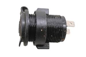 04 Can-Am Outlander 330 4x4 12 Volt Accessory Outlet 12V Bombardier