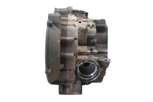 Bombardier - 04 Can-Am Outlander 330 4x4 Crankcase Center Crank Case Bombardier - Image 4