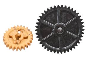 Bombardier - 04 Can-Am Outlander 330 4x4 Idle Oil & Water Pump Gears Bombardier - Image 2