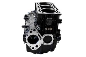 Sea-Doo - 14 Sea-Doo Wake 155 Crankcase Center Crank Case, Cylinders & Pistons - Image 4