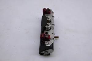 Sea-Doo - 03 Sea-Doo GTX DI Fuel Rail & Injectors - Image 2