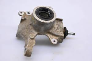 06 Suzuki King Quad 700 4x4 Front Right Spindle Knuckle LTA700X
