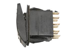 Can-Am - 22 Can-Am Defender XT HD10 4Wd Switch - Image 2