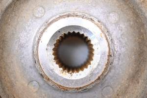 Polaris - 96 Polaris Sportsman 500 4x4 Rear Wheel Hub Left Or Right - Image 3