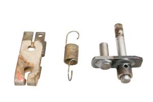 John Deere - 11 John Deere Gator XUV550 Differential Lock Arm - Image 5