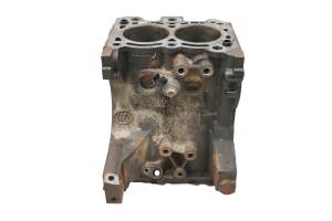 John Deere - 16 John Deere Gator XUV590i Crankcase Center Crank Case & Cylinders - Image 4