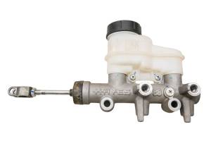 18 John Deere Gator RSX860M Rear Brake Master Cylinder
