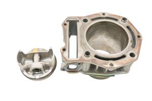 John Deere - 18 John Deere Gator RSX860M Cylinder & Piston Right - Image 2