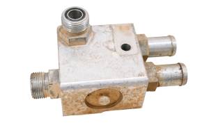 John Deere - 16 John Deere Gator RSX860i Oil Joint - Image 2
