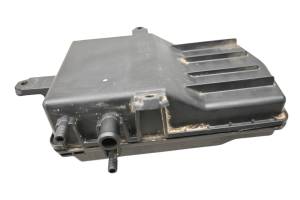John Deere - 18 John Deere Gator RSX860M Oil Tank - Image 4