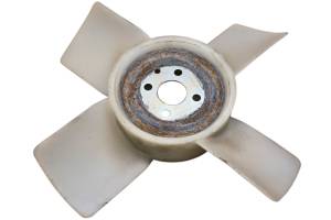 16 Kubota RTV-X1140W Cooling Suction Fan