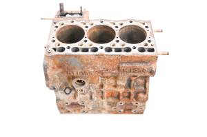 15 Kubota RTV1100CWX Crankcase Center Crank Case & Cylinders