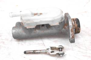 12 Kubota RTV1100 4x4 Front Brake Master Cylinder