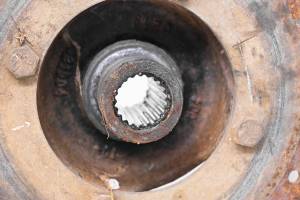 Polaris - 07 Polaris Ranger 500 EFI 4x4 Front Wheel Hub & Rotor Left Right - Image 3