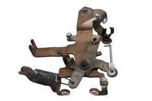 Kawasaki - 18 Kawasaki Mule 4000 2x4 Throttle Linkage Bracket Mount KAF620 - Image 2