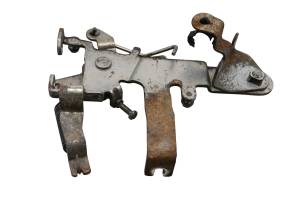 Kawasaki - 18 Kawasaki Mule 4000 2x4 Throttle Linkage Bracket Mount KAF620 - Image 3