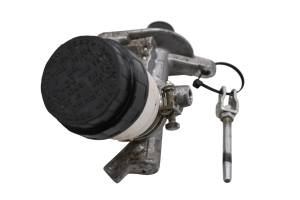 Kawasaki - 18 Kawasaki Mule 4000 2x4 Front Brake Master Cylinder KAF620 - Image 2