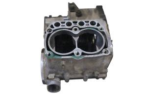 Polaris - 02 Polaris Sportsman 700 4x4 Crankcase Center Crank Case - Image 5