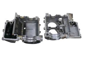 Polaris - 02 Polaris Sportsman 700 4x4 Crankcase Center Crank Case - Image 6