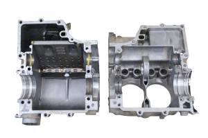 Polaris - 02 Polaris Sportsman 700 4x4 Crankcase Center Crank Case - Image 7