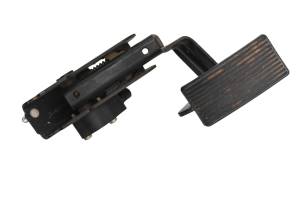 Can-Am - 13 Can-Am Commander 1000 XT Accelerator Pedal - Image 3