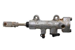 Bombardier - 05 Can-Am Outlander 400 XT 4x4 Rear Brake Master Cylinder Bombardier - Image 2