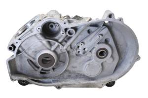 Bombardier - 05 Can-Am Outlander 400 XT 4x4 Crankcase Center Crank Case Bombardier - Image 3