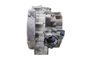 Bombardier - 05 Can-Am Outlander 400 XT 4x4 Crankcase Center Crank Case Bombardier - Image 4