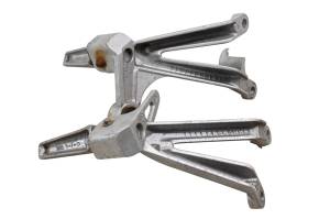 Suzuki - 98 Suzuki GSX-R750 Front Foot Pegs - Image 3