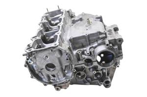 Suzuki - 98 Suzuki GSX-R750 Crankcase Center Crank Case - Image 3