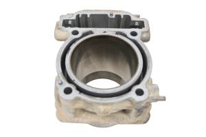 Can-Am - 18 Can-Am Commander Max 1000 XT Front Cylinder - Image 3