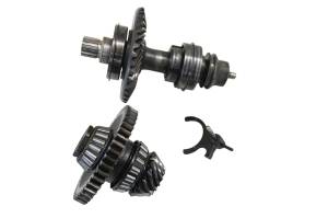 Can-Am - 18 Can-Am Commander Max 1000 XT Transmission Bevel Gears Output Shaft - Image 2