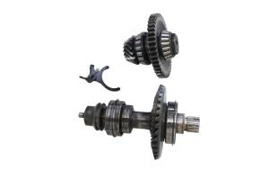 Can-Am - 18 Can-Am Commander Max 1000 XT Transmission Bevel Gears Output Shaft - Image 3