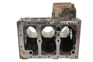 Kubota - 18 Kubota RTV-X900W Crankcase Center Crank Case & Cylinders - Image 5