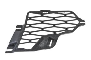 18 Can-Am Commander Max 1000 XT Right Upper Grill Facia