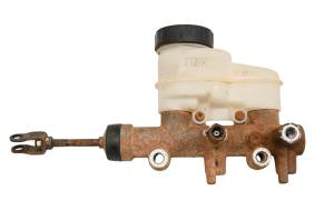 Kawasaki - 21 Kawasaki Mule Pro-DXT Brake Master Cylinder KAF1000 - Image 2