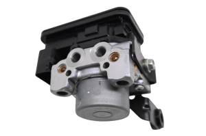 Kawasaki - 17 Kawasaki Z900 ABS Abs Oil Pump Assembly - Image 2