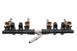 Kawasaki - 17 Kawasaki Z900 ABS Fuel Rail & Injectors - Image 2