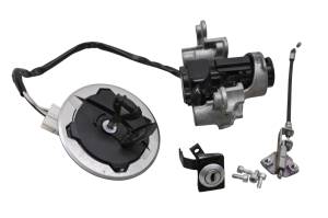 Kawasaki - 17 Kawasaki Z900 ABS Key Switch & Gas Cap Lock Set - Image 2