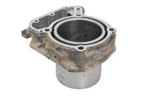 Can-Am - 23 Can-Am Defender Max HD7 Cylinder - Image 2