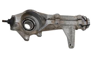 Polaris - 06 Polaris Ranger 500 4x4 EFI Front Right Spindle Knuckle - Image 3