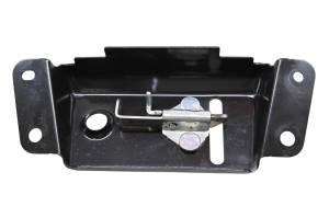 Yamaha - 24 Yamaha XSR900 Seat Latch - Image 3