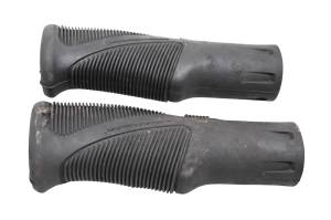 Yamaha - 18 Yamaha Waverunner GP1800 Handlebar Grips - Image 1