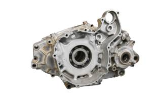 Polaris - 03 Polaris Predator 500 2x4 Crankcase Center Crank Case - Image 2