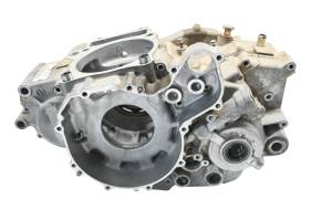 Polaris - 06 Polaris Predator 500 2x4 Crankcase Center Crank Case - Image 3