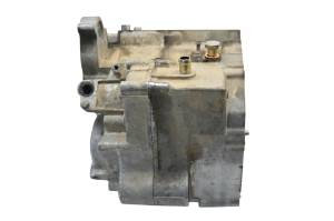 Polaris - 06 Polaris Predator 500 2x4 Crankcase Center Crank Case - Image 4