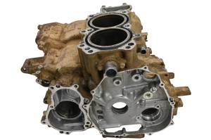 Honda - 21 Honda Talon 1000X Crankcase Center Crank Case & Cylinders SXS1000S2X - Image 2